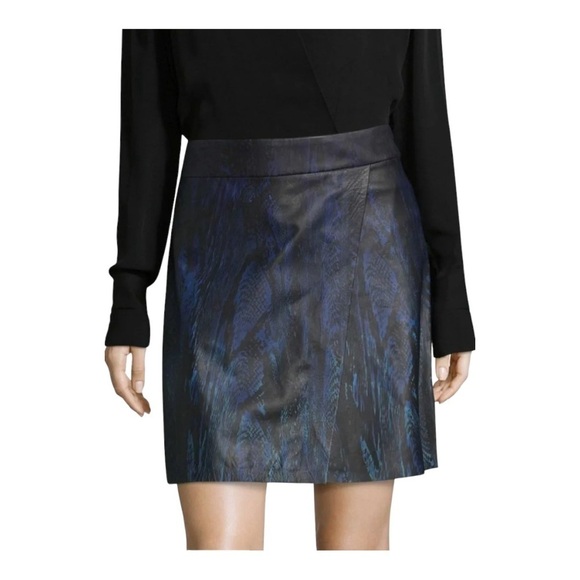 NWT! Elie Tahari Lamb Leather Zinaida Skirt in Ocean Blue. Size 4. - Picture 16 of 16